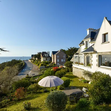 Beautiful With Sea View In Holiday home *